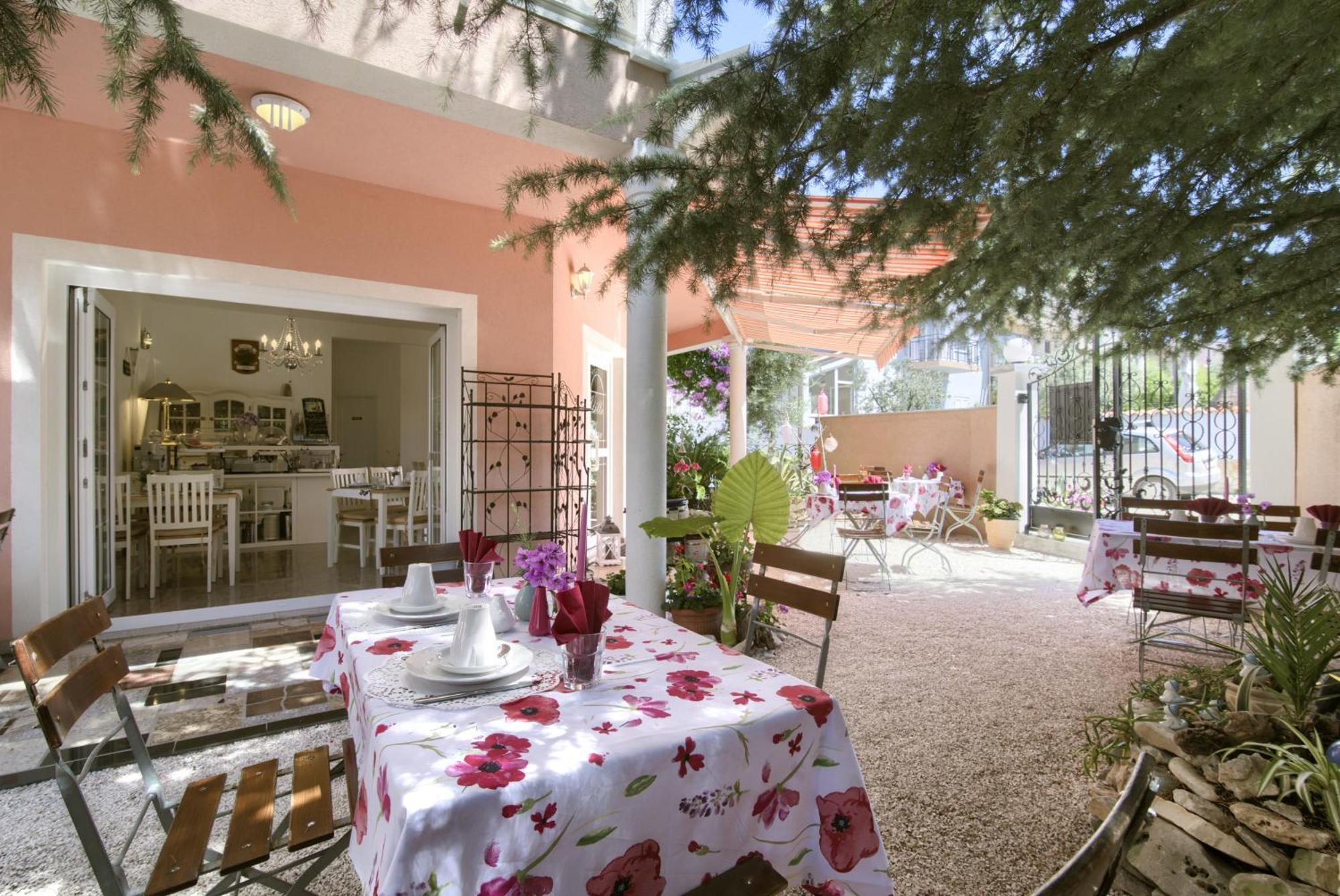 Hotel Villa Vera 2 Fažana Eksteriør billede