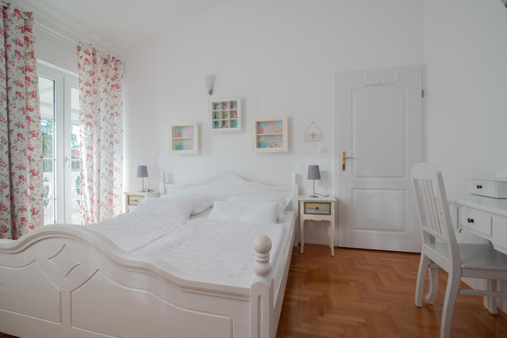 Hotel Villa Vera 2 Fažana Eksteriør billede